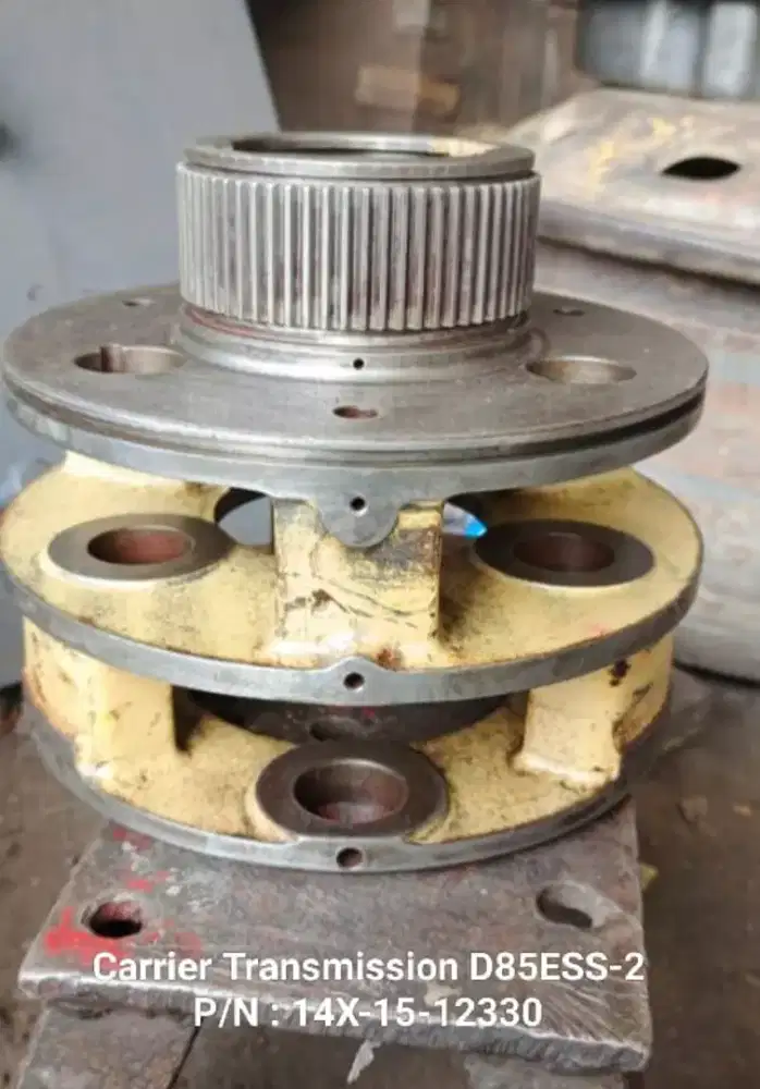 Carrier besar 14x-15-12330 dll untuk transmisi D85ESS-2 Komatsu