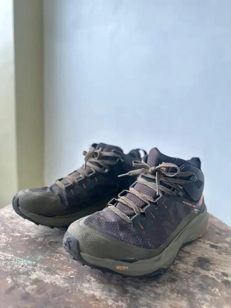 The North Face Men Vectiv Exploris 2 Mid Futurelight ukuran 9/42