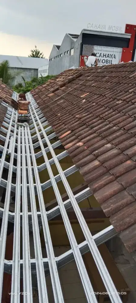 JASA RENOVASI ATAP RUMAH