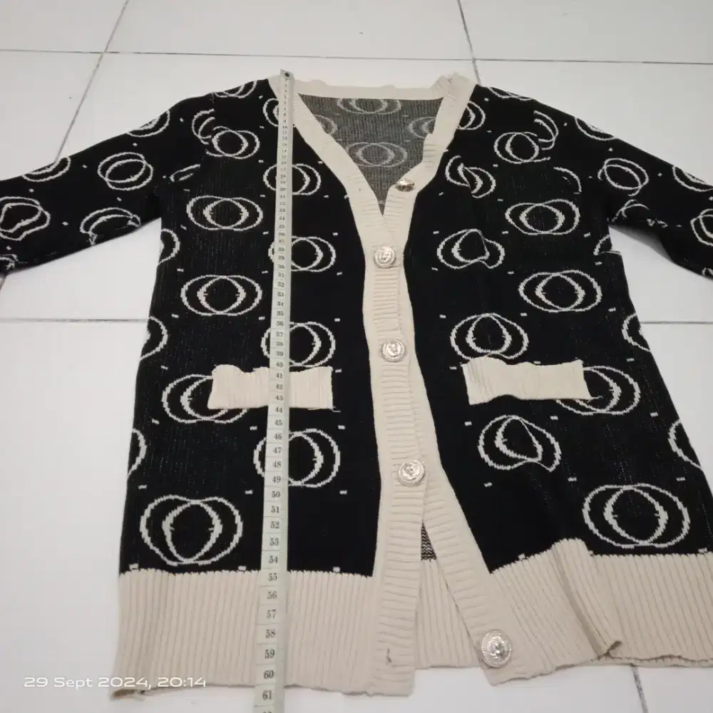 Cardigan rajut tebal