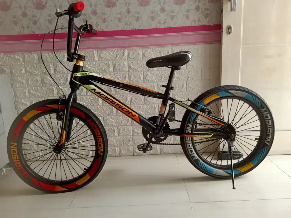 Sepeda BMX Morison