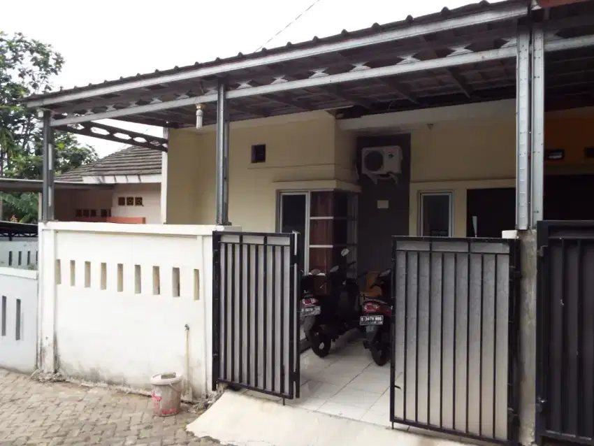 JUAL RUMAH GREEN LAKE VILLAGE PAMULANG