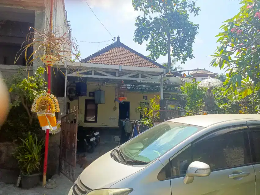 Rumah dekat stadion Dipta lingkungan tenang