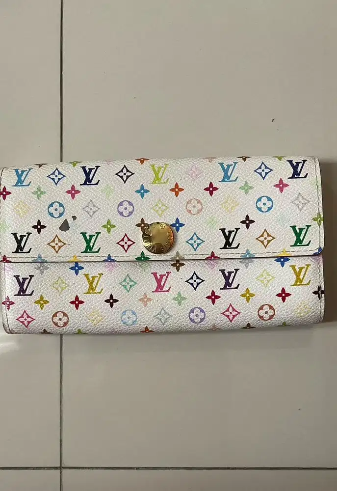 Monocrom Luoius viutton