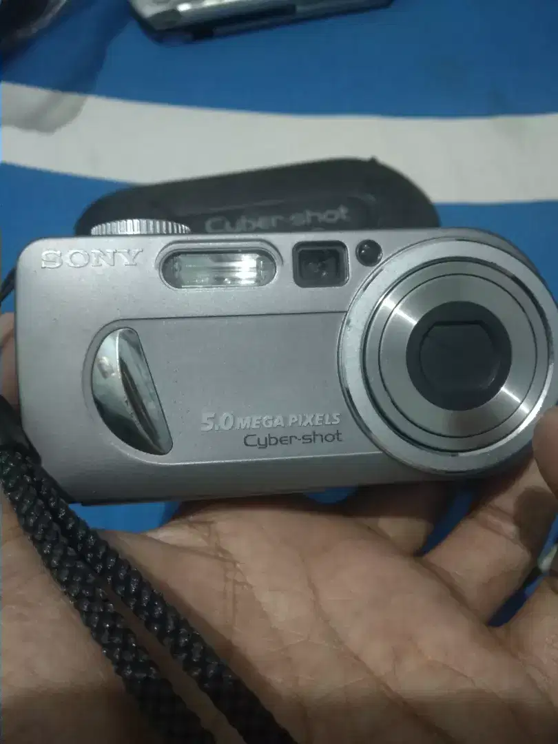 Kamera digital digicam Sony dsc-p10 Olympus fe-300 Casio z700 untested