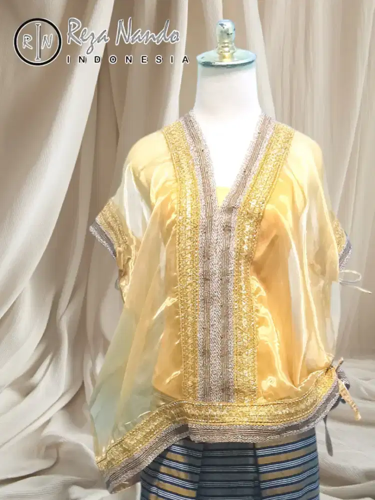 Baju Bodo Sederhana.