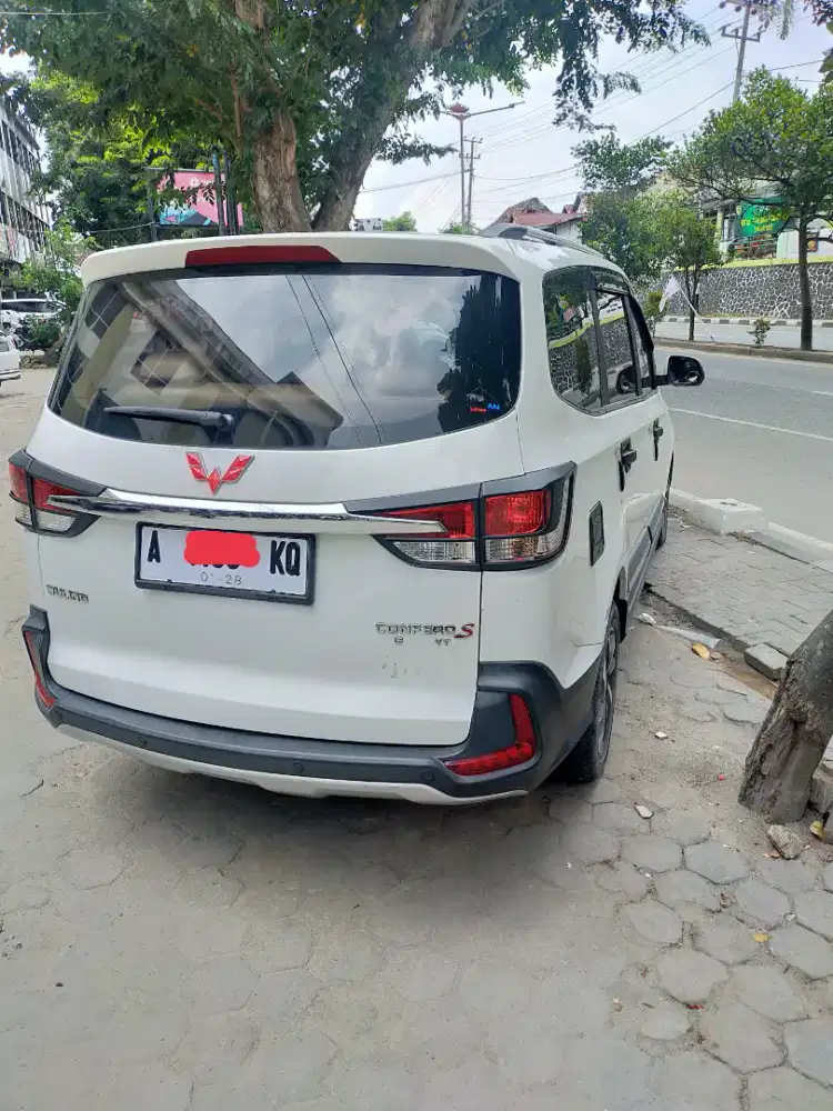 Wuling confero s