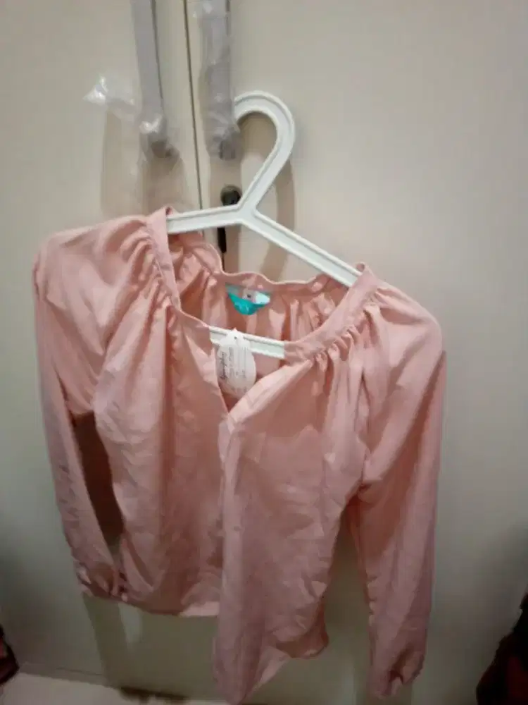 Kemeja atasan size M