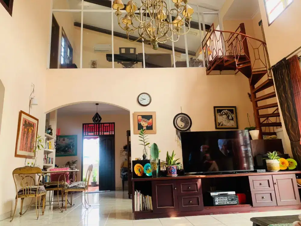 Di Sewa kan Rumah Semi furnish