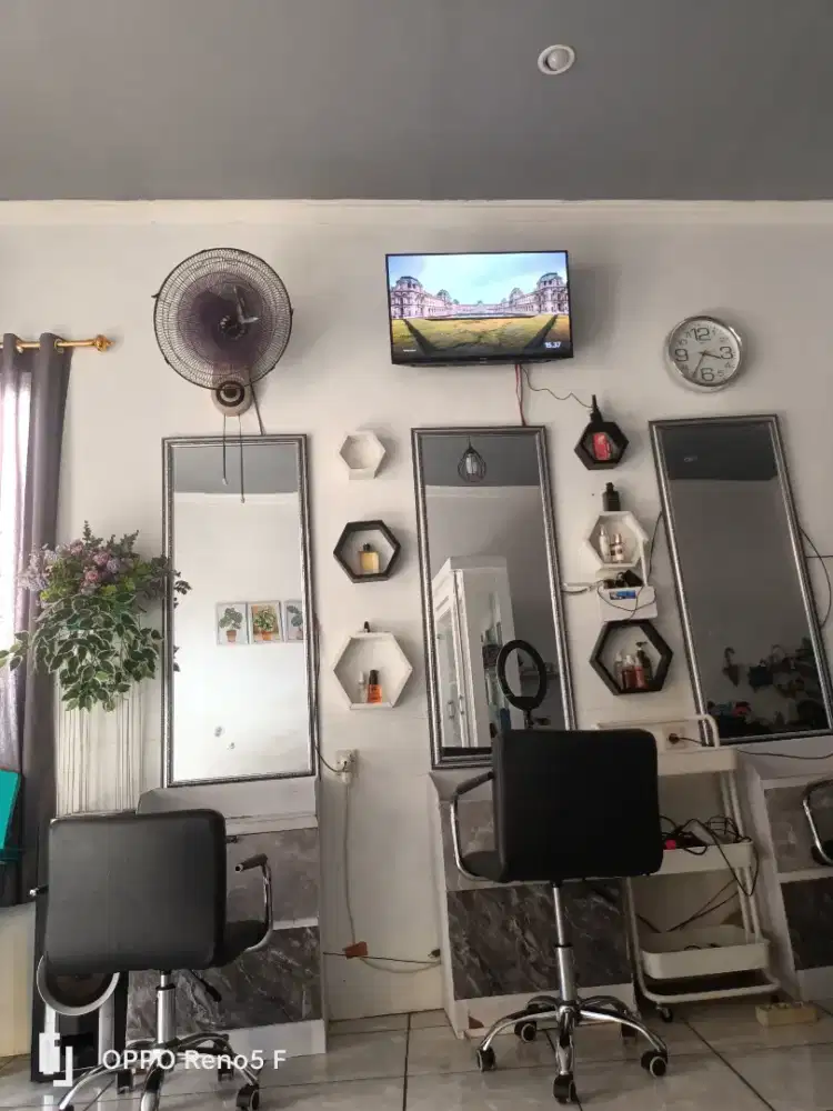 Salon Perawatan & Kecantikan