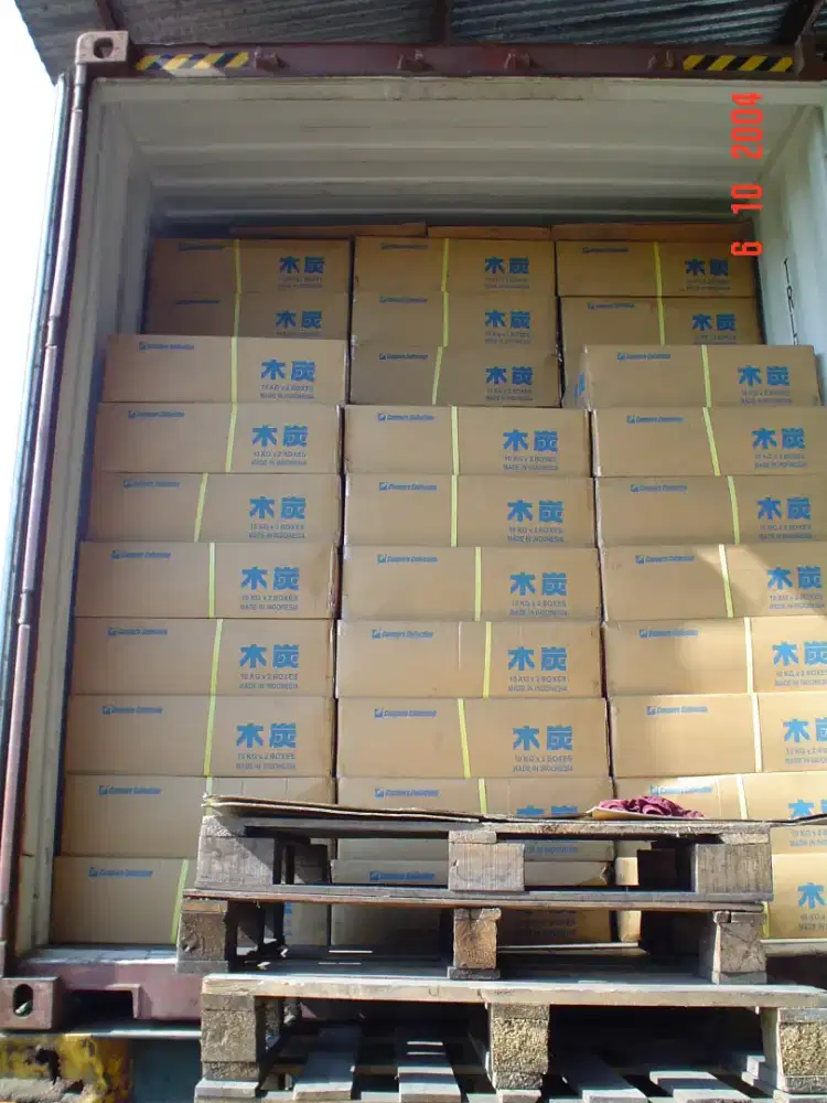 Briket Arang Kayu untuk Barbecue.