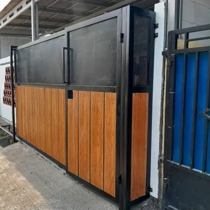 pagar minimalis kombinasi GRC serat kayu