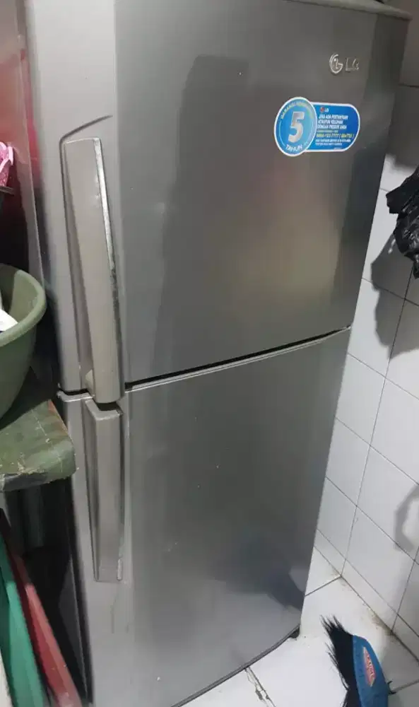 Kulkas LG 2 Pintu