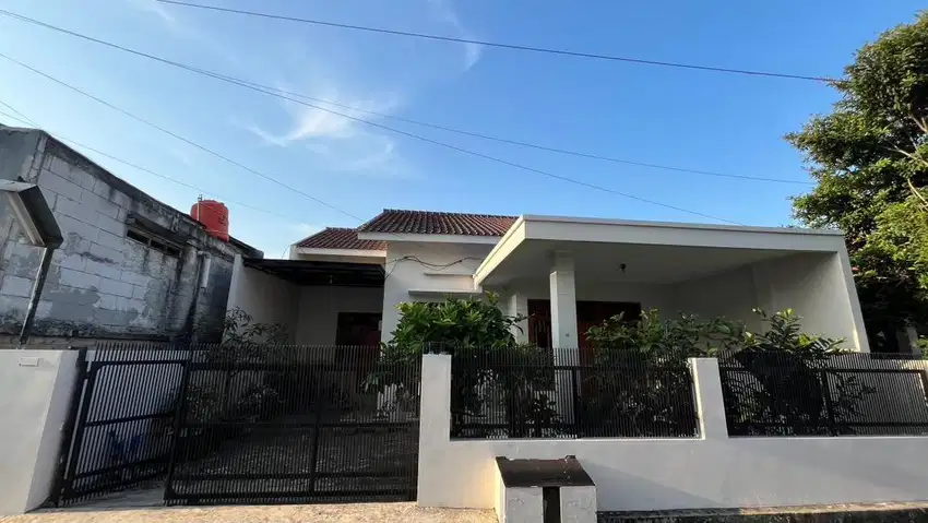Dijual rumah, 700 meter ke tol sawangan