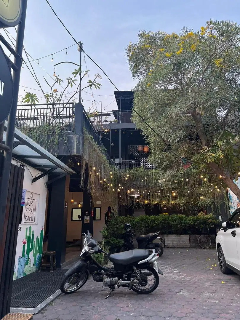 Dijual Rumah di Tanjung Priok Bekas digunakan Kafe