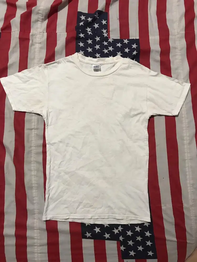 Kaos Putih Polos Slim Fit impor Bangladesh