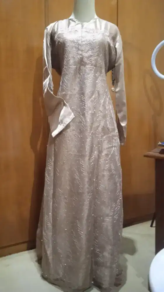 Jual Rugii...Gamis brokat tile, new, LD100