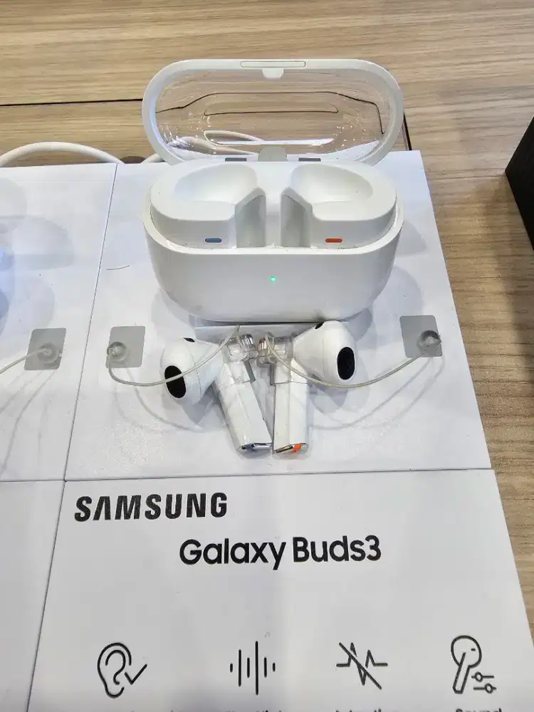 Samsung Galaxy Buds 3 Bandung