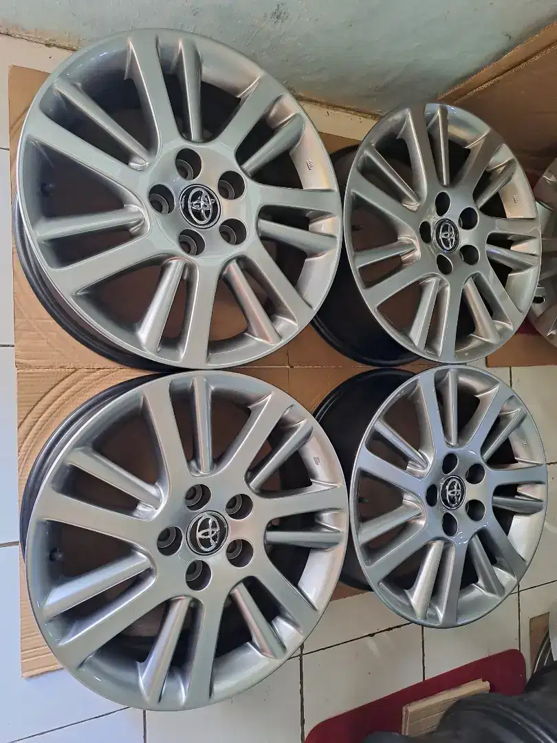 Velg Oem Toyota Camry R17 5x114