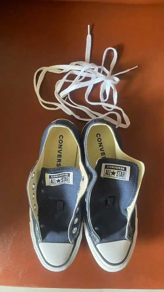 Sepatu Converse size 38