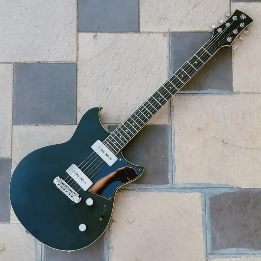 Yamaha Revstar RS502 Black SG model