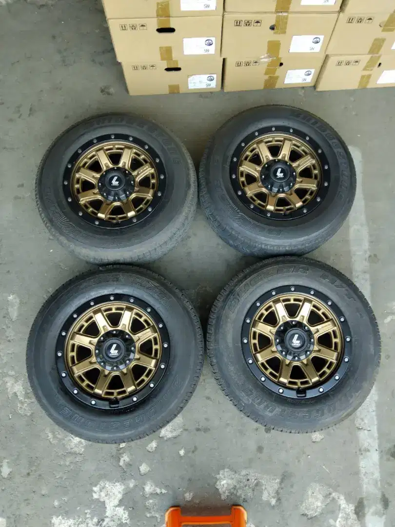 Velg lenso mx tyrant r17 6x139.7 lbr9 et12