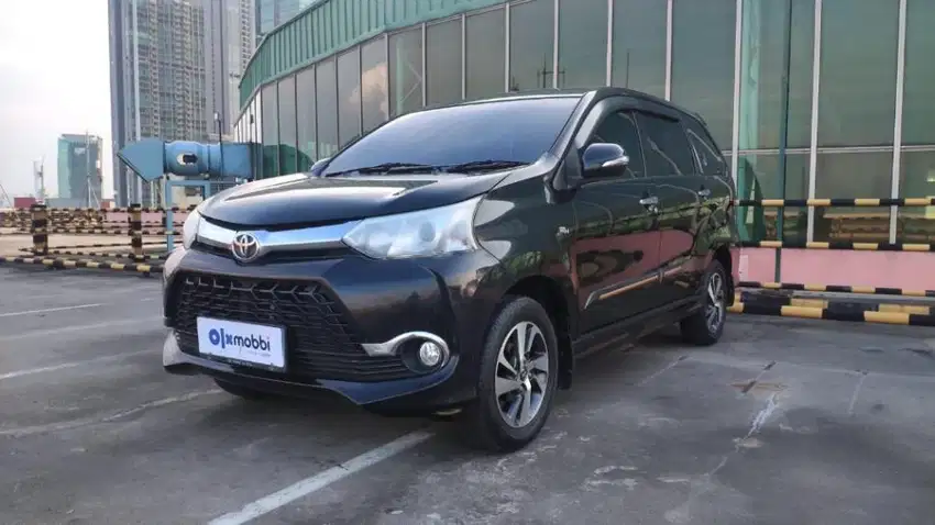 TDP 12Jt Toyota Avanza 1.5 Veloz Bensin-MT 2017 Hitam /