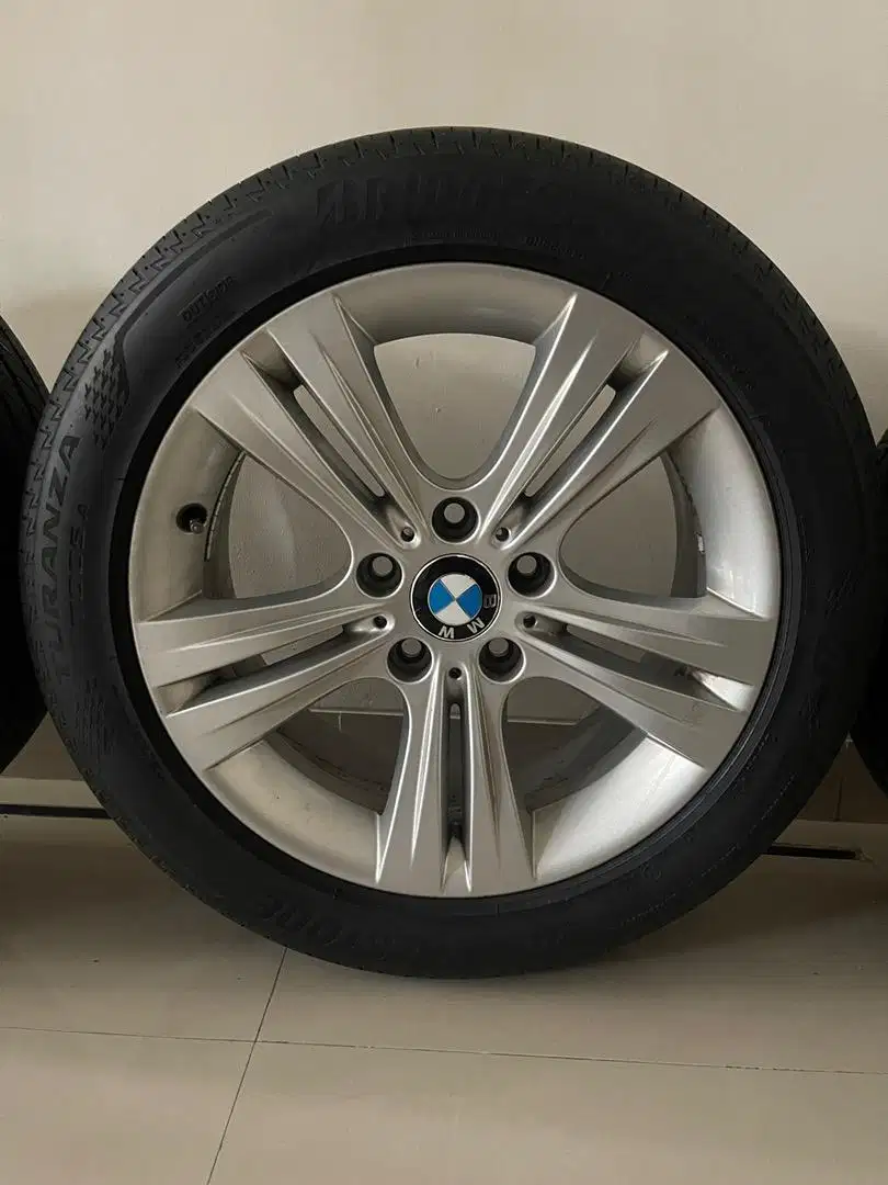 Velg oem bmw f30 320i r17 5x120