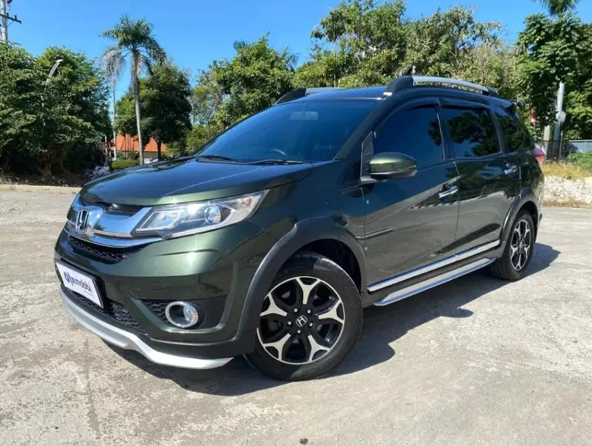 Pajak Panjang Honda BR-V 1.5 E Prestige Bensin-AT 2016 Hijau WYJ