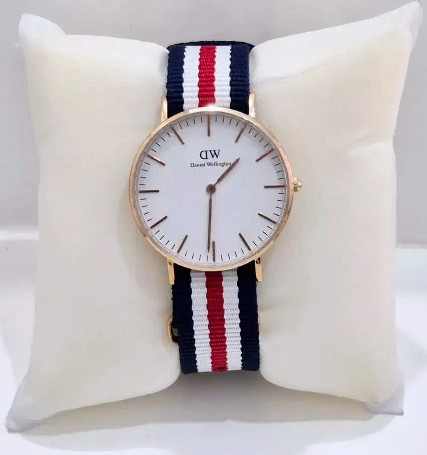 Daniel Wellington B36R8 jam tangan cewek