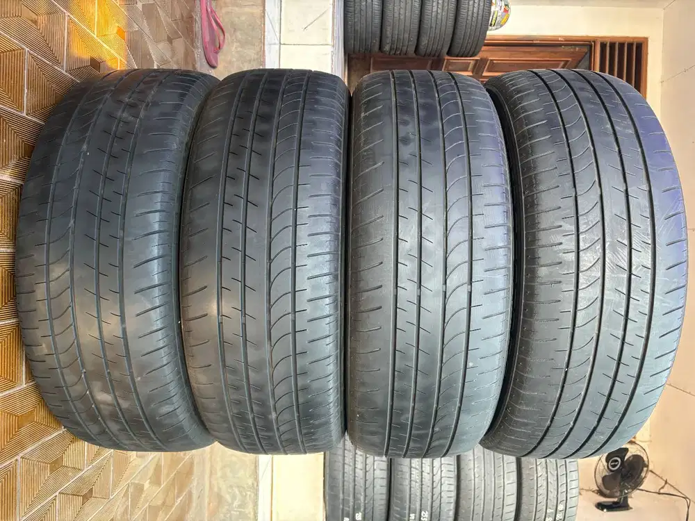 Ban Bridgestone Dueler H/L  235 55 r20  4pcs
