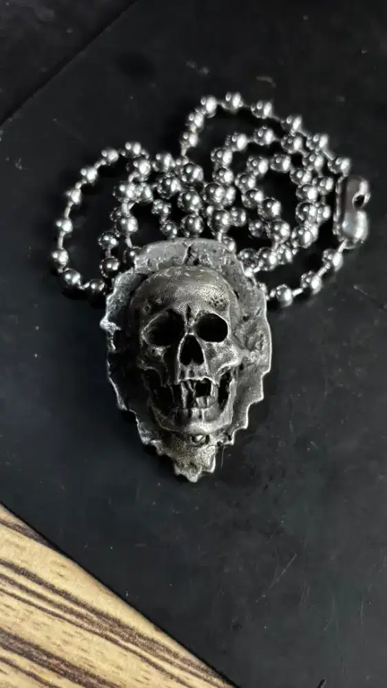 Kalung tengkorak skull