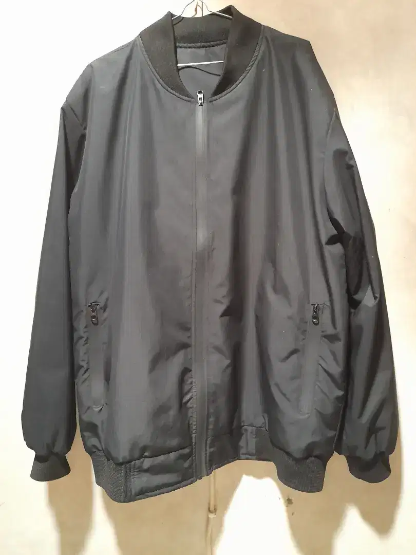 Jaket Parasut Hitam XXXL