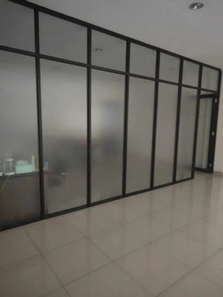 Tukang kaca alumunium