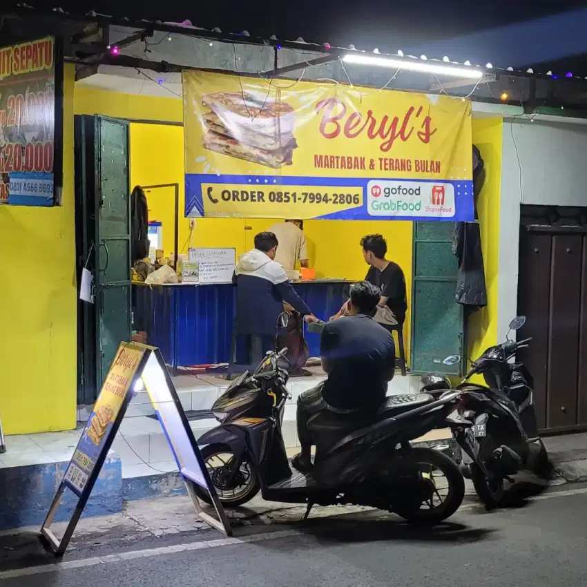 Lowongan Kerja Martabak dan Terang Bulan