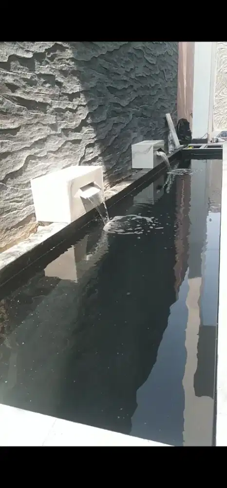 kolam minimalis kaca