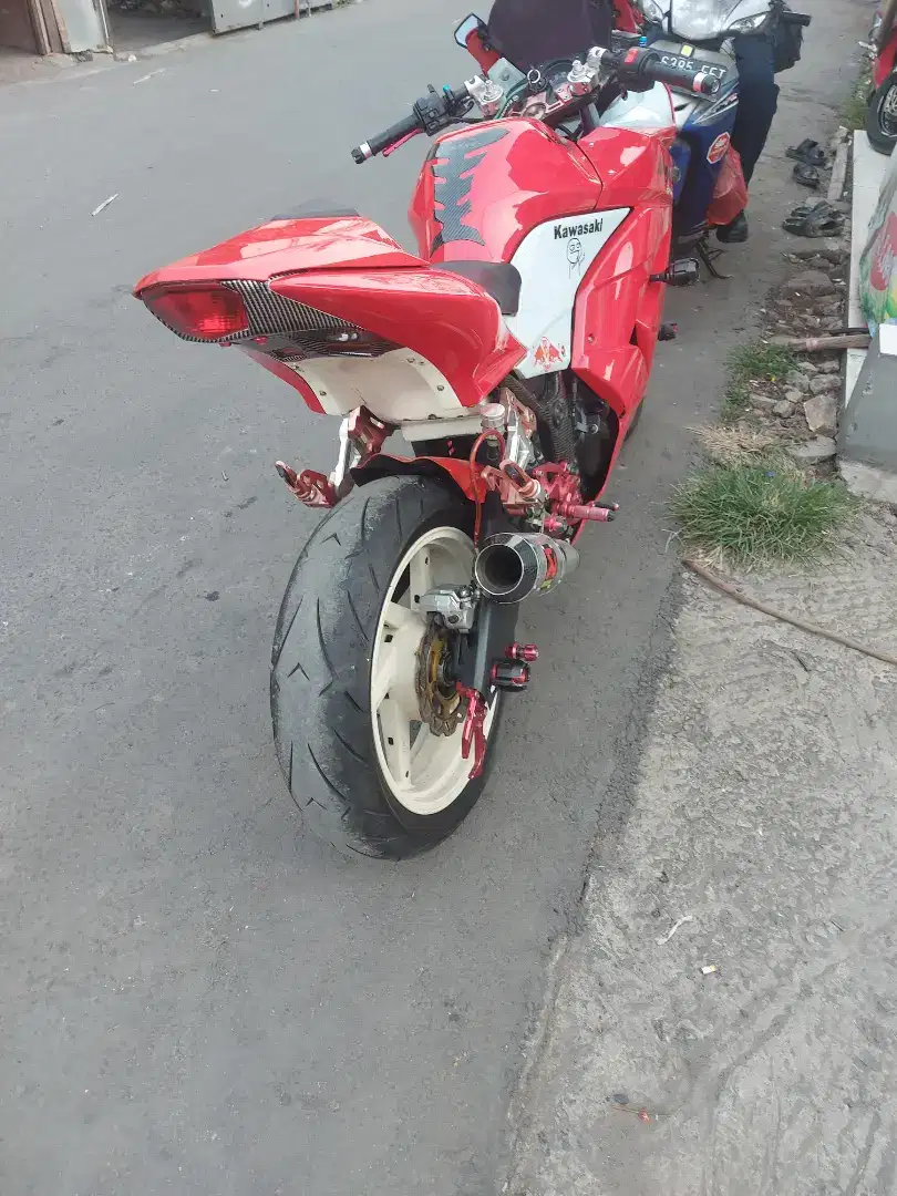 Ninja karbu 250 merah