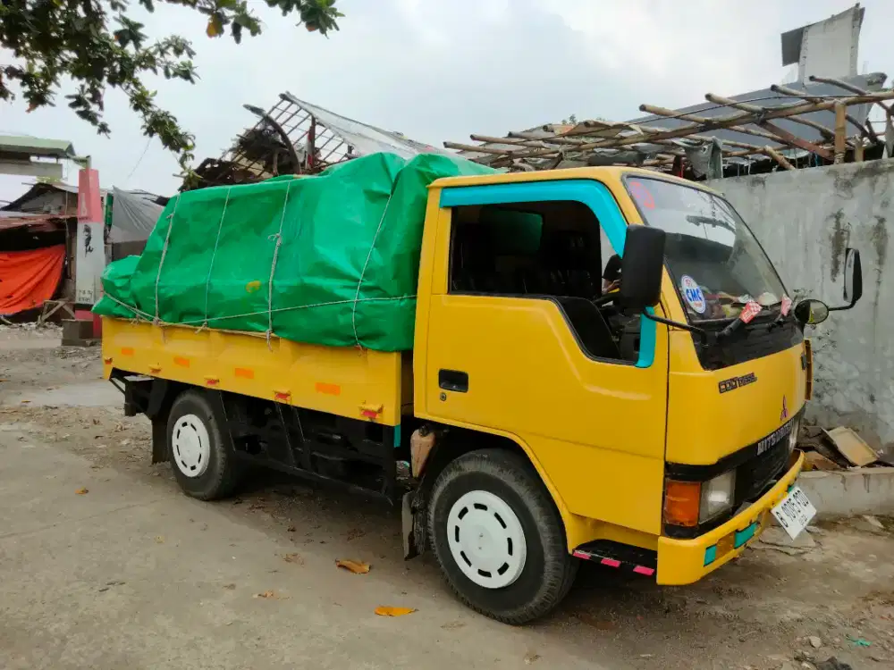 Sewa truk pindahan rumah