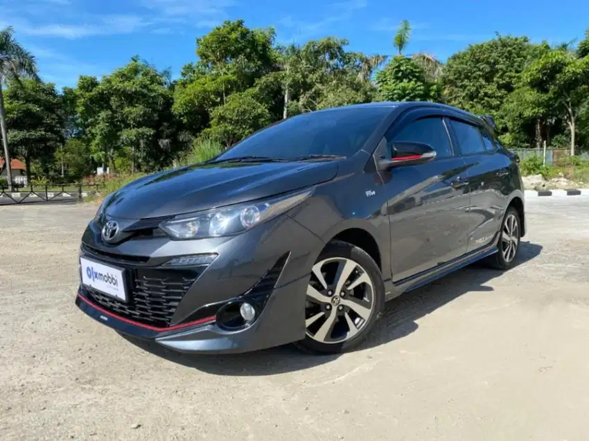 Toyota Yaris 1.5 TRD Sportivo Bensin-AT 2018 Abu-abu SSM