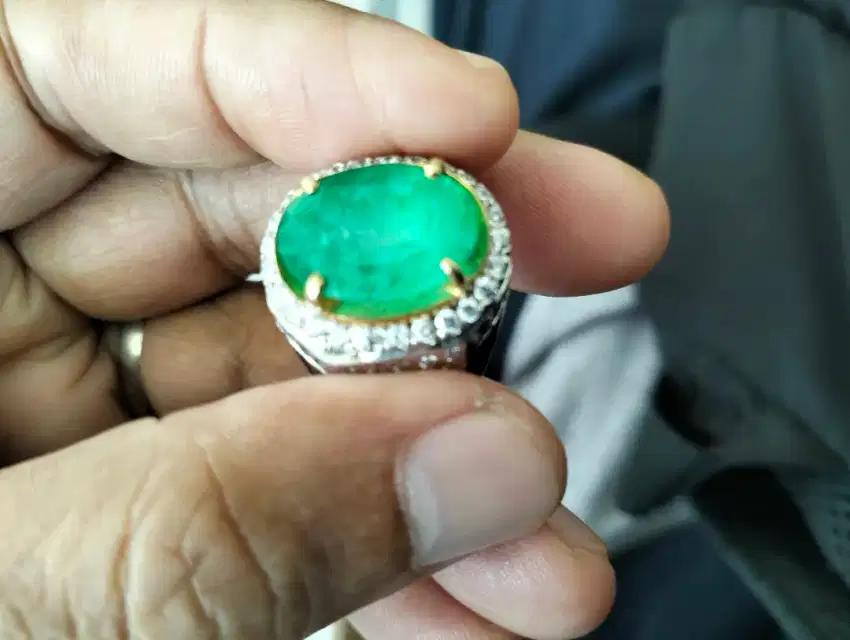 Cincin Zamrud Colombia