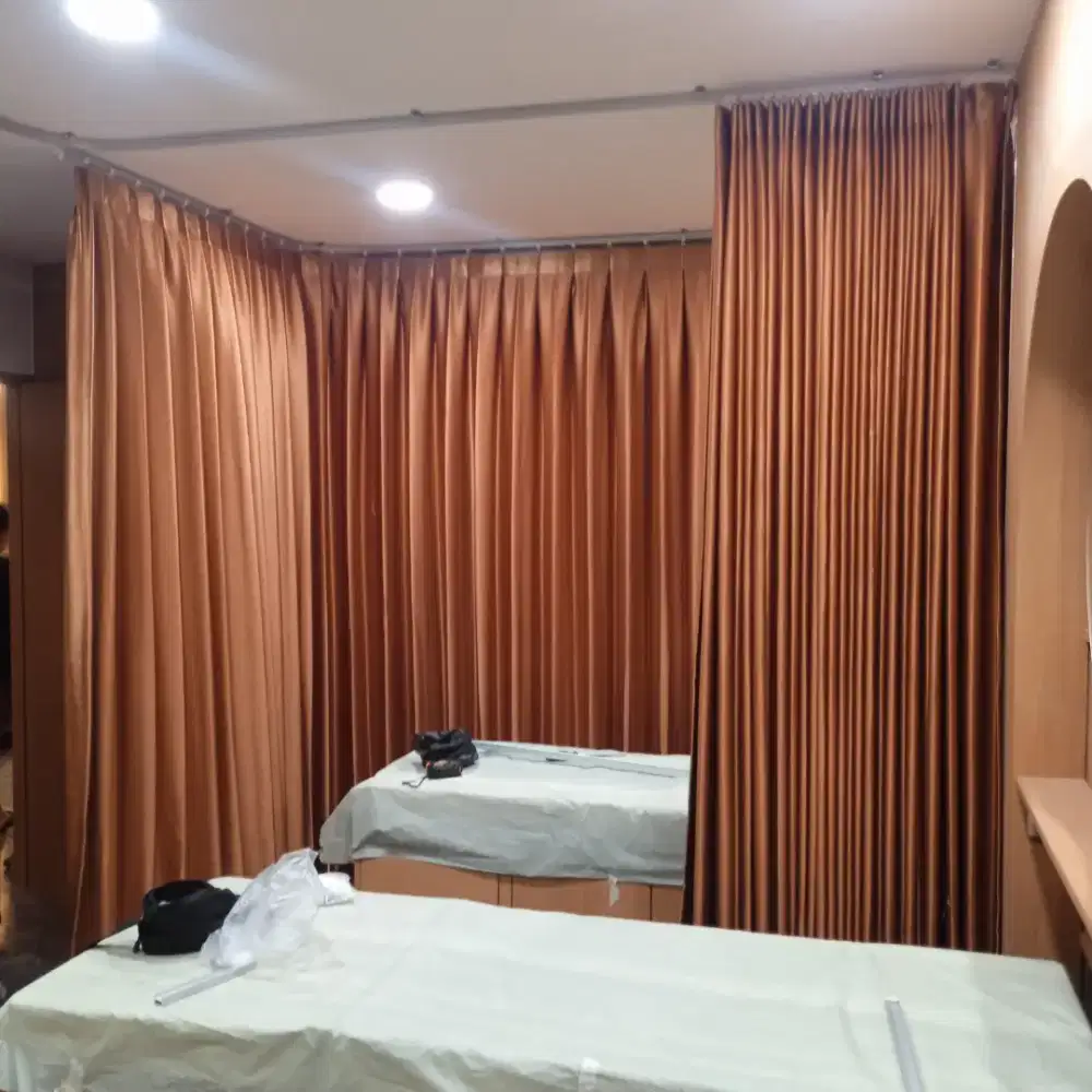 gorden penyekat salon dan klinik