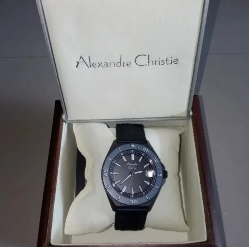 Jam Tangan Analog Alexandre Christie Original.