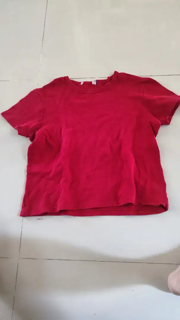 Atasan wanita crop kaos merah