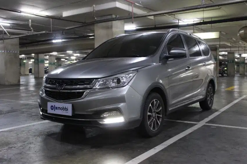 Wuling Cortez 1.5 CT Lux Bensin-AT 2019 Abu /