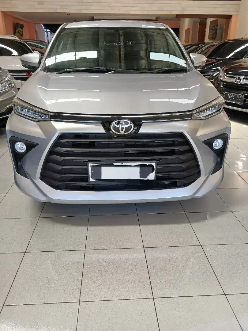 Toyota All New Avanza G ' 2023 Silver Metalik M/T 1.5cc