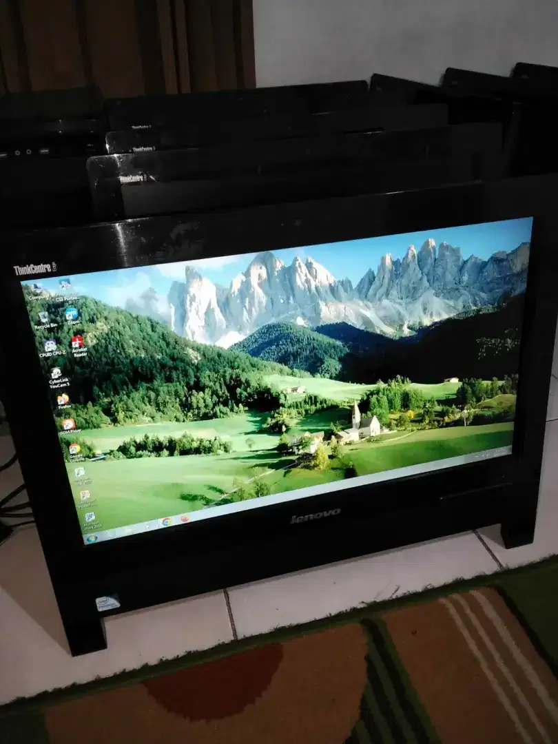 LENOVO  All In One PC Murmer aja gan !!!
