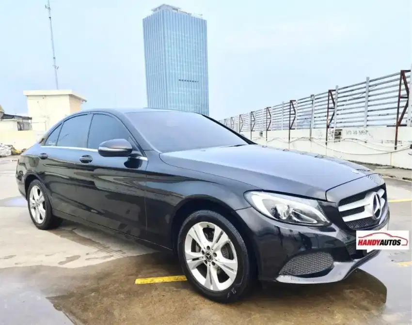 Mercedes Benz C200 Tahun 2017 Automatic Hitam Metalik