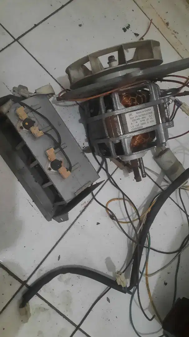 Dinamo,motor, mesin pengering ,Dryer merk Electrolux