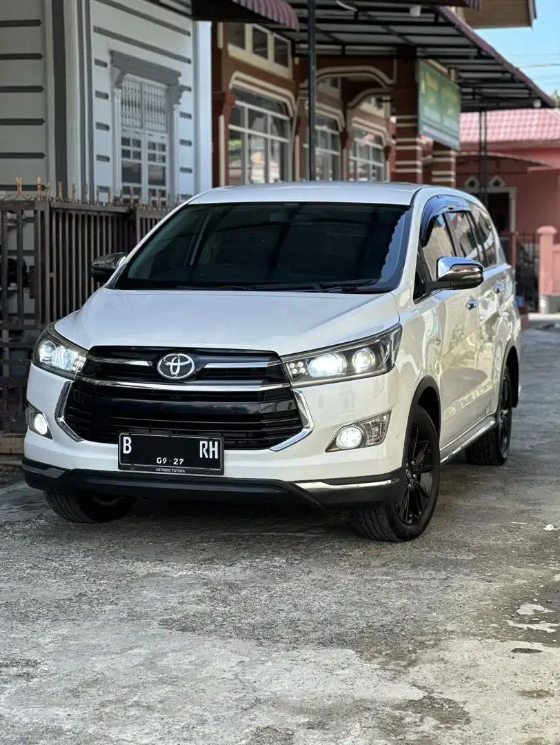 Innova Venturer 2017