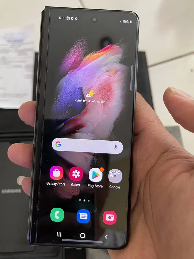 Samsung flip 4 256gb kayak baru lengkap no minus Dibeli